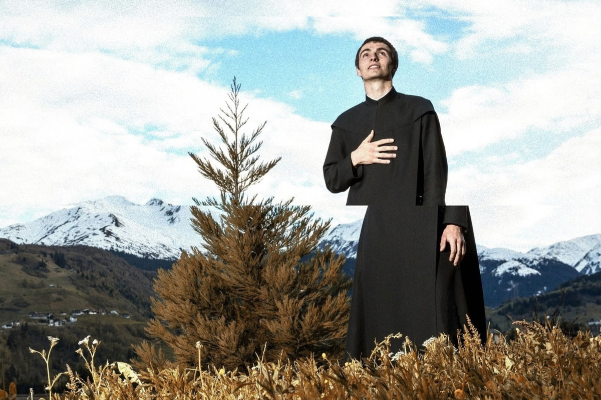 A Benedictine monk surrounded by the Alps (Frank Schultze)